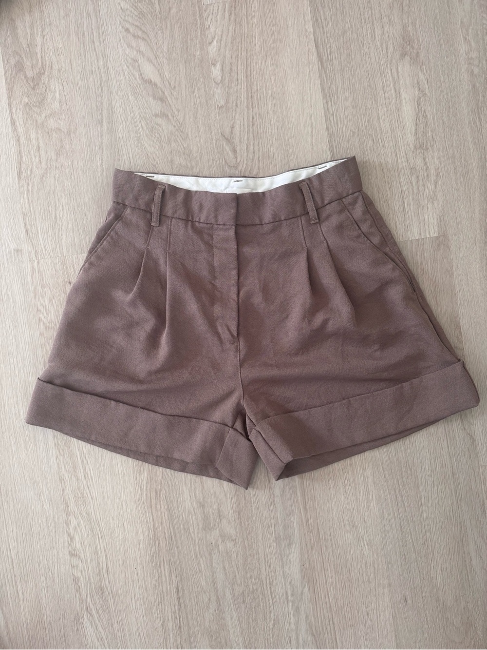 Wilfred High-Waist Pleated Brown Shorts